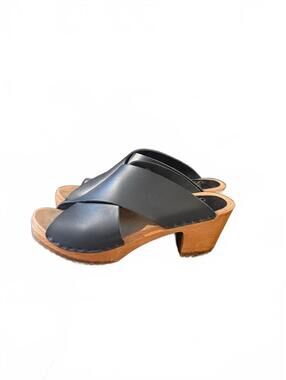 Sven Original Women's Black Leather Slip-On Sandals, Size 7.5, Wooden Heel